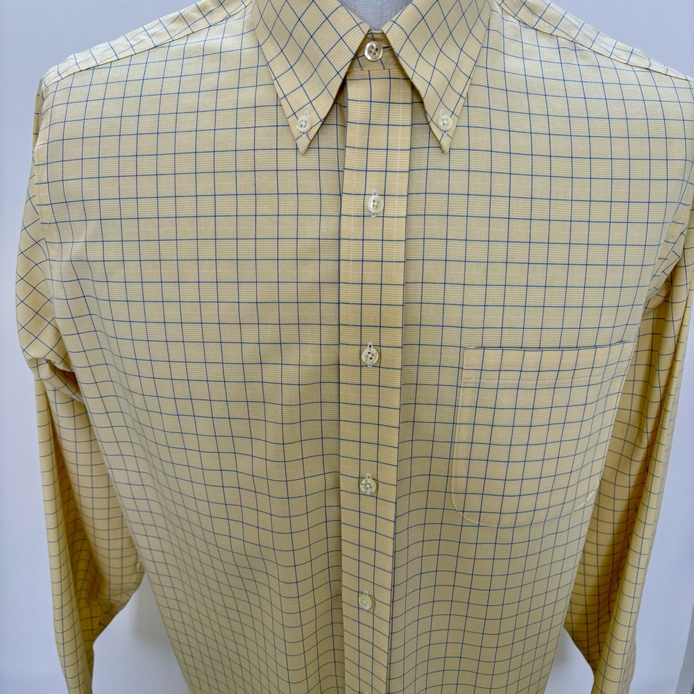 Brooks Brothers.  Men’s 15-1/2 -33 long sleeve cotton shirt.